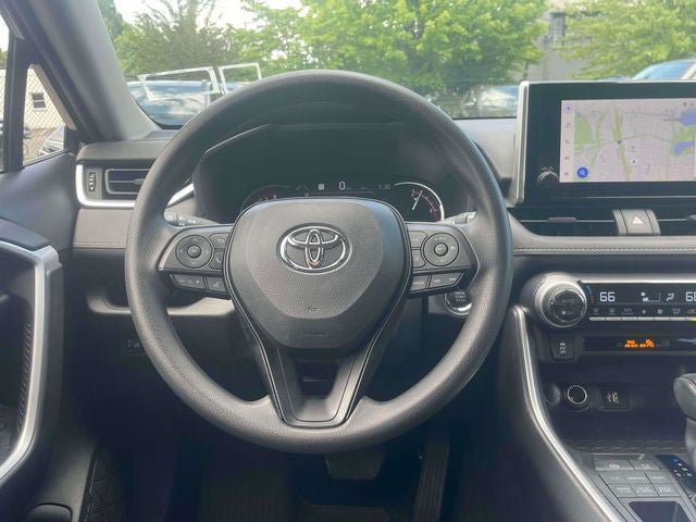 Used 2024 Toyota RAV4 XLE AWD/4WD image 16