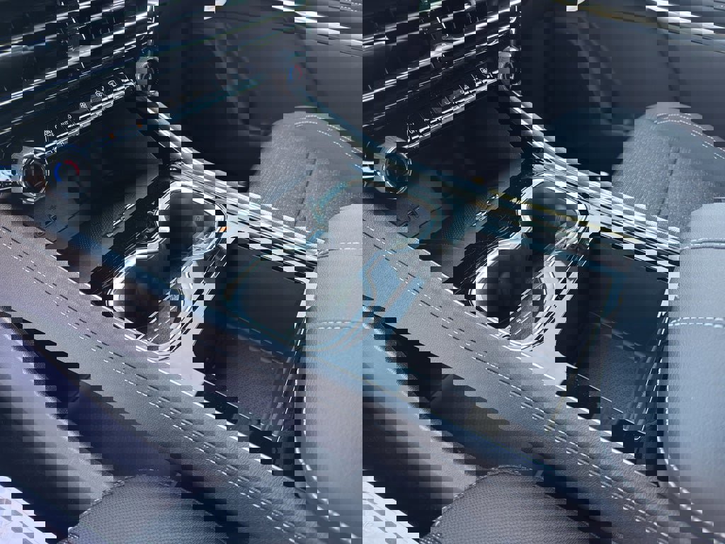 New 2026 Chevrolet Traverse LT image 13