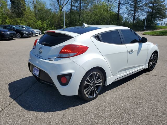 Used 2016 Hyundai Veloster Turbo image 4