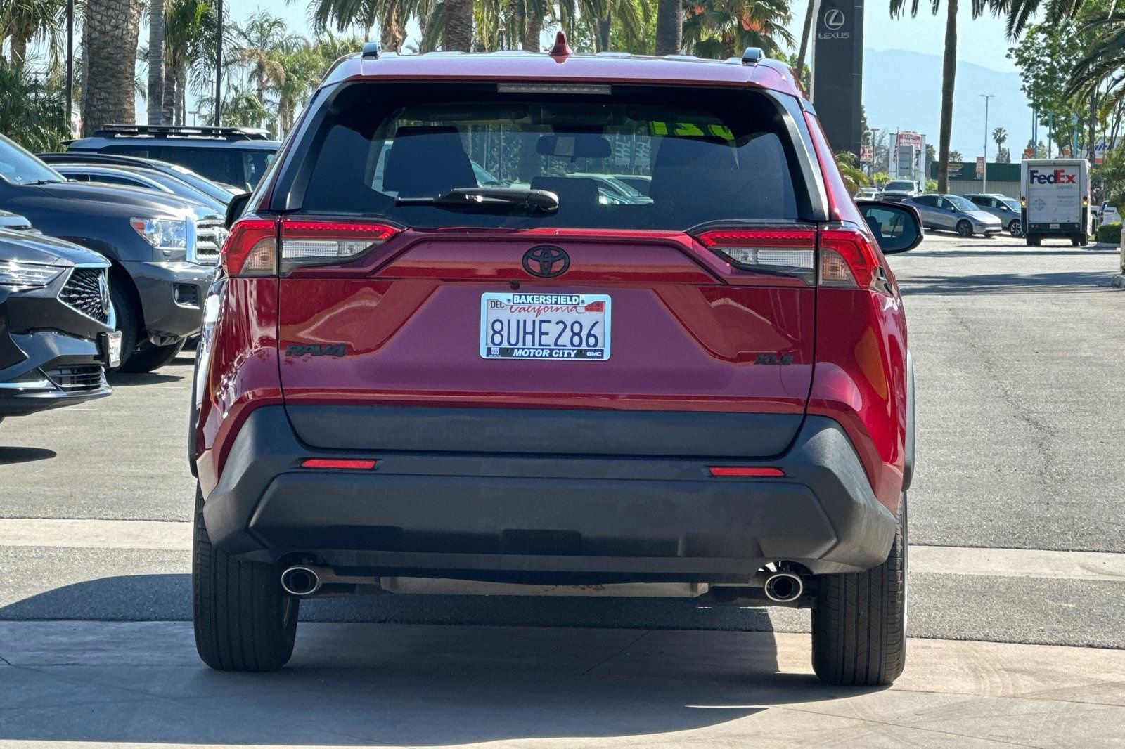 Used 2021 Toyota RAV4 XLE w/ Carpet Mat Package (TMS) image 5