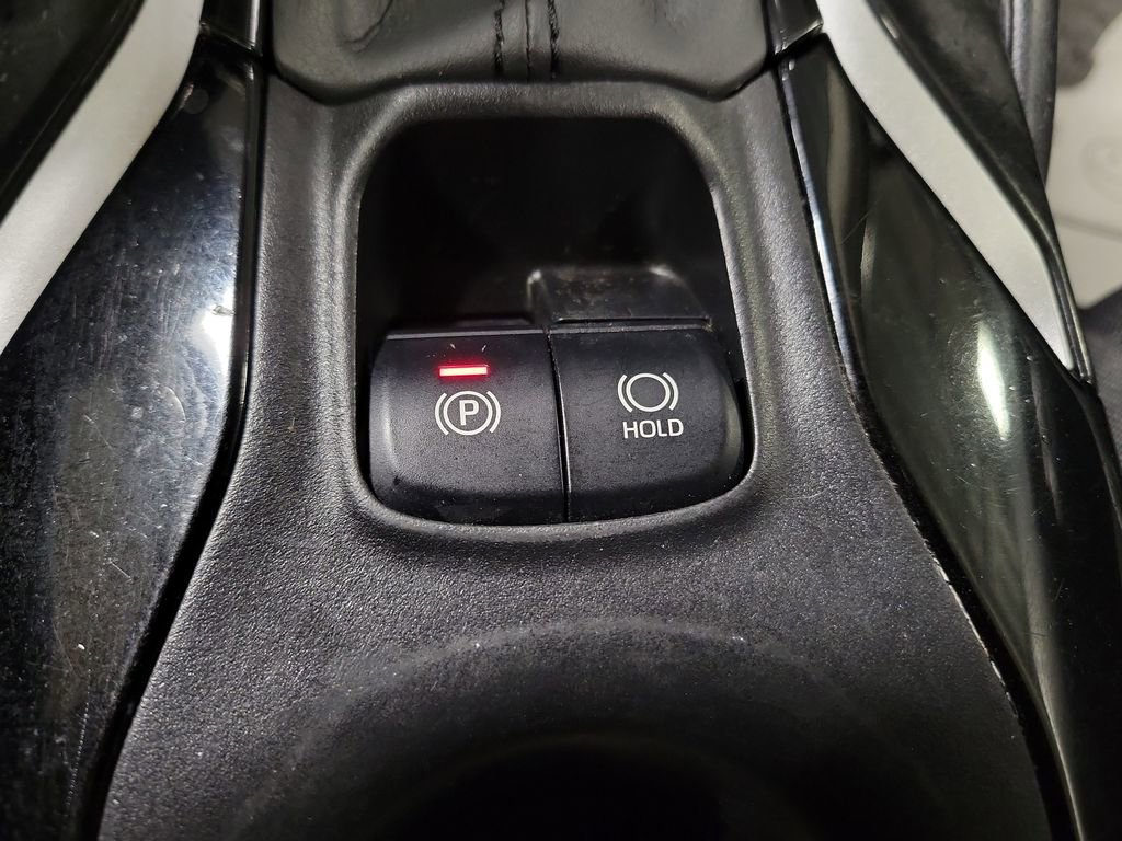 Used 2020 Toyota Corolla LE image 15