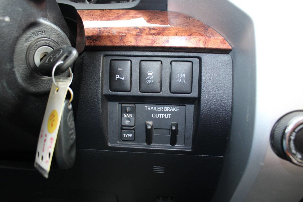 Used 2017 Toyota Tundra 1794 Edition image 29