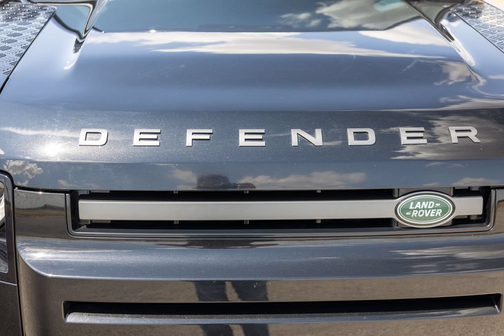 Used 2023 Land Rover Defender 110 V8 AWD/4WD image 44