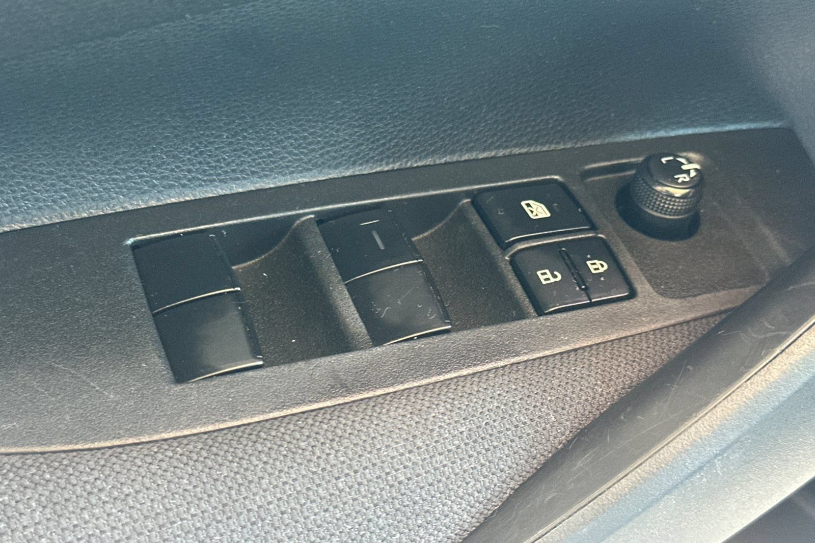 Certified 2023 Toyota Corolla LE FWD image 14
