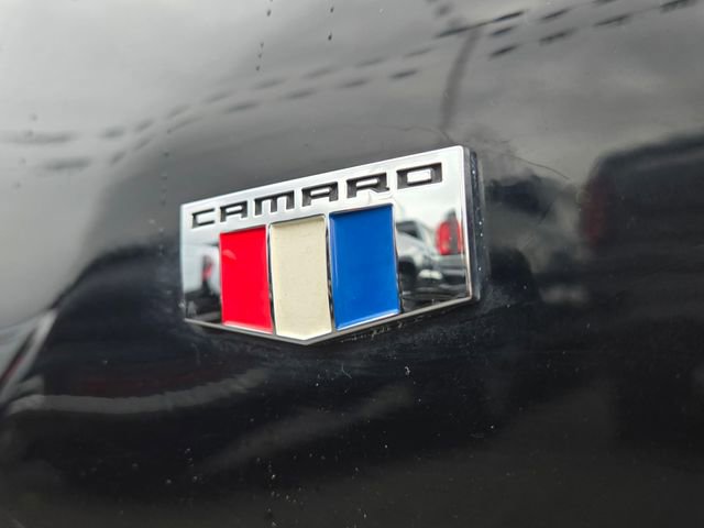 Used 2019 Chevrolet Camaro LT image 9