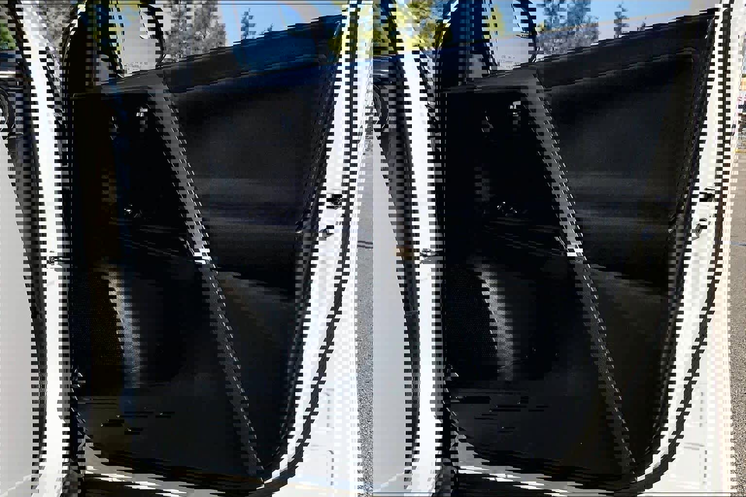 Used 2016 Toyota RAV4 LE image 22