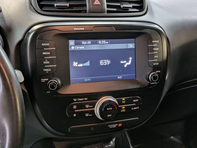 Used 2018 Kia Soul + FWD image 19