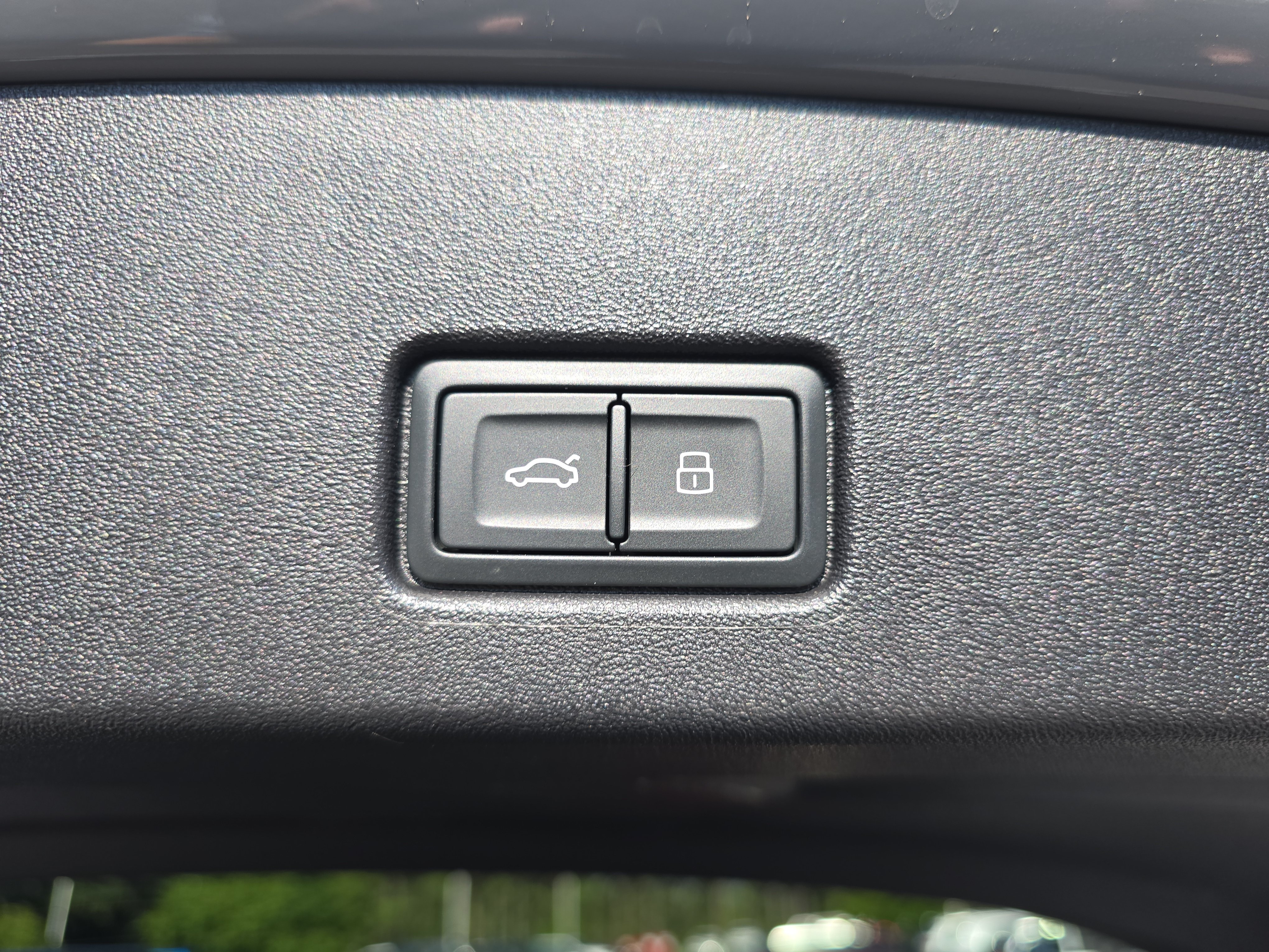Used 2023 Audi Q4 e-tron Premium Plus w/ Premium Plus RWD image 13