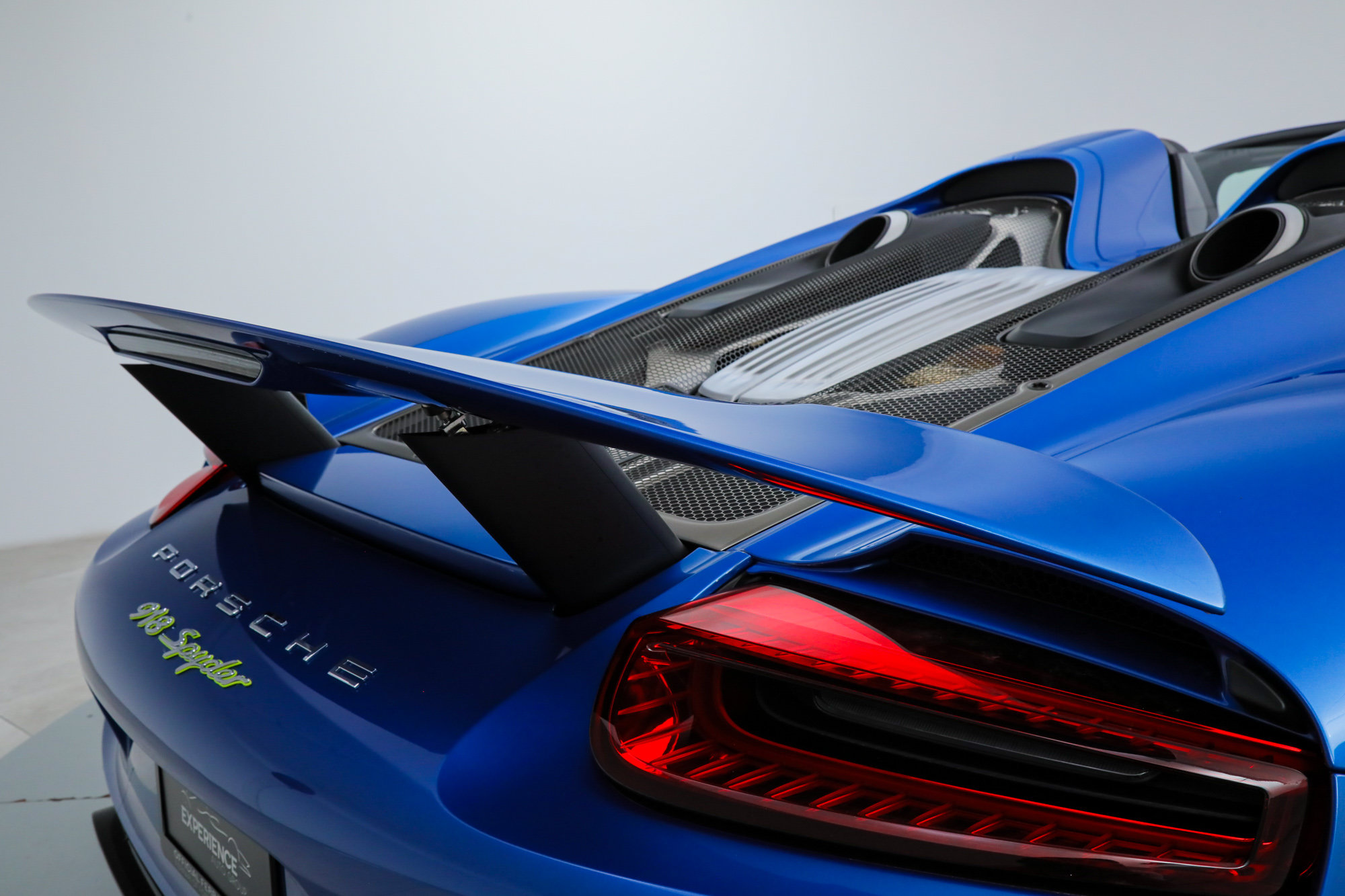 Used 2015 Porsche 918 Spyder AWD/4WD image 20