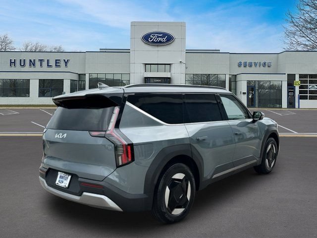 Used 2024 Kia EV9 Wind AWD/4WD image 5