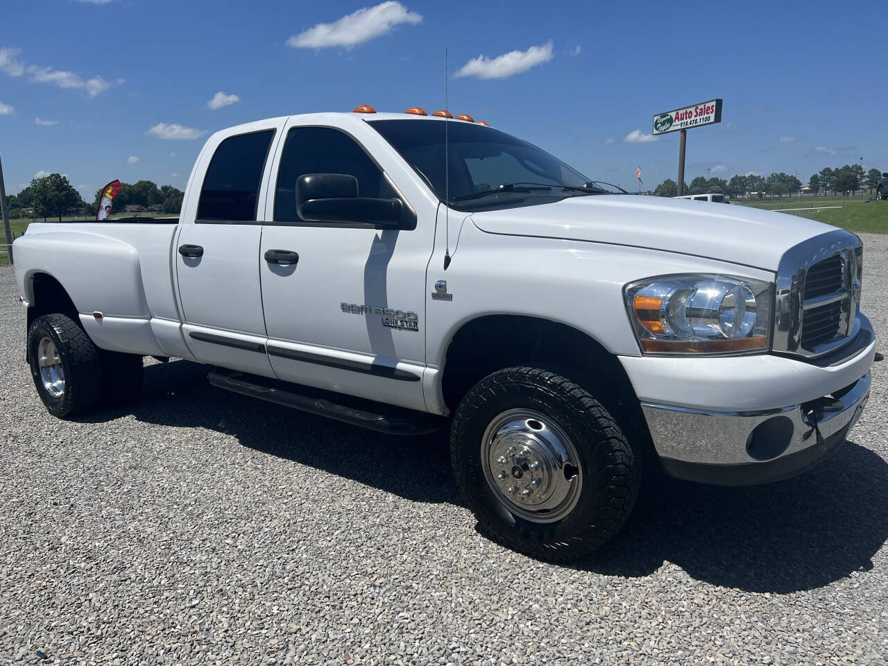 Used 2006 Dodge Ram 3500 Truck SLT AWD/4WD image 1