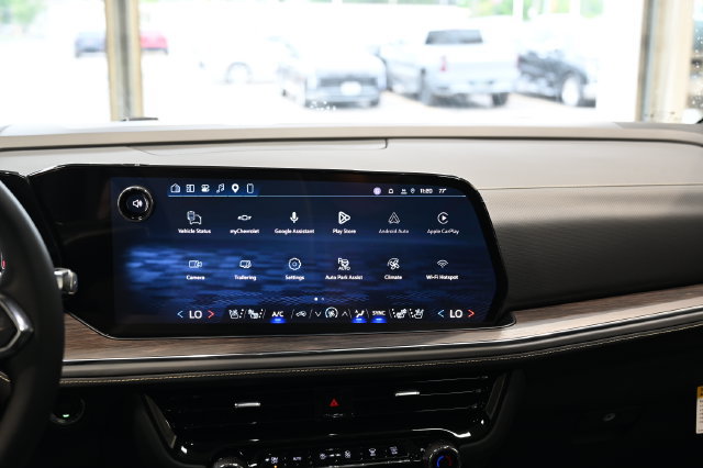 New 2026 Chevrolet Tahoe Premier w/ Sun And Tow Package AWD/4WD image 16
