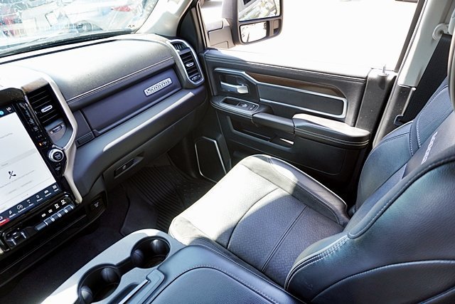 Used 2023 RAM 3500 Laramie AWD/4WD image 34