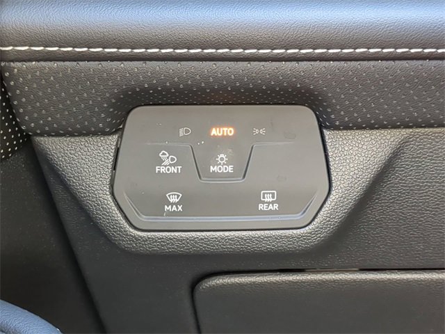 Certified 2024 Volkswagen Atlas SE image 27