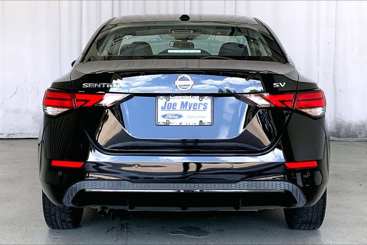 Used 2023 Nissan Sentra SV FWD image 3