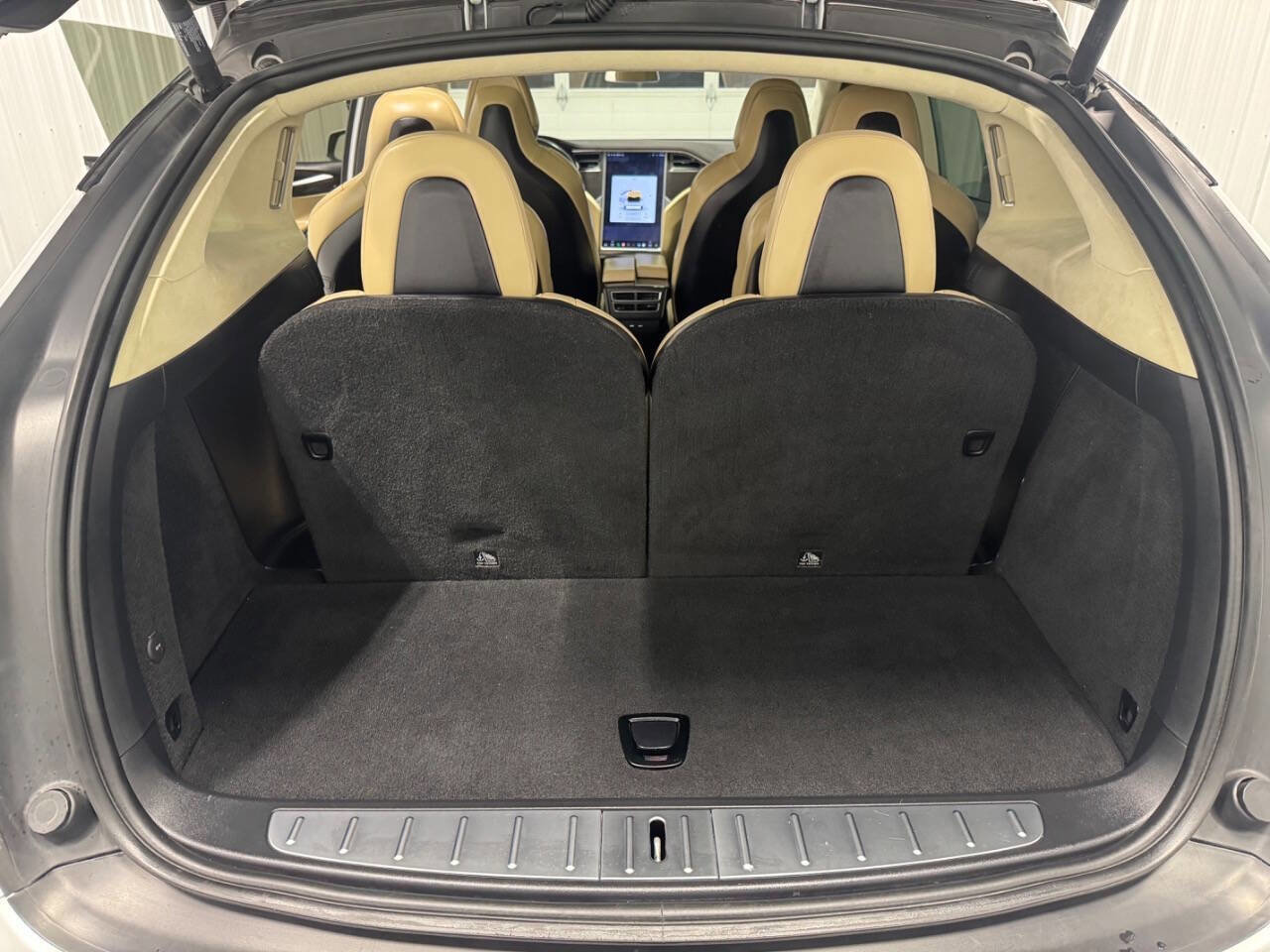 Used 2017 Tesla Model X 75D image 14