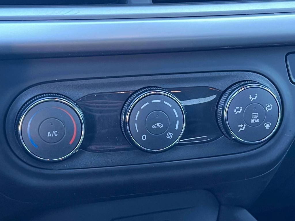 Used 2024 Chevrolet Trax LS FWD image 29