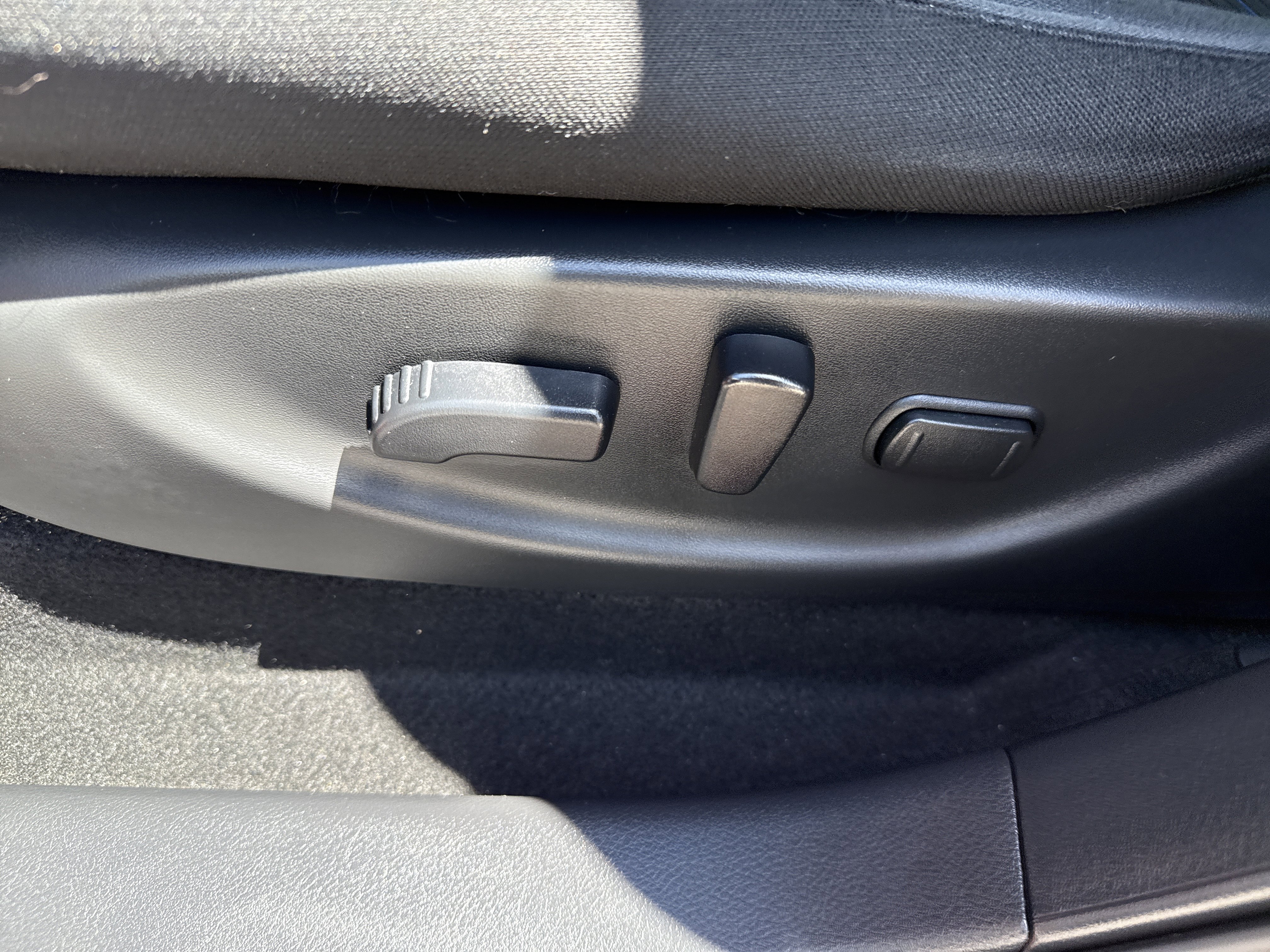 Certified 2024 Nissan Leaf SV Plus image 17