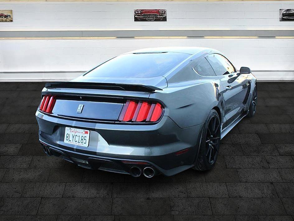 Used 2016 Ford Mustang Shelby GT350 w/ Track Package RWD image 7