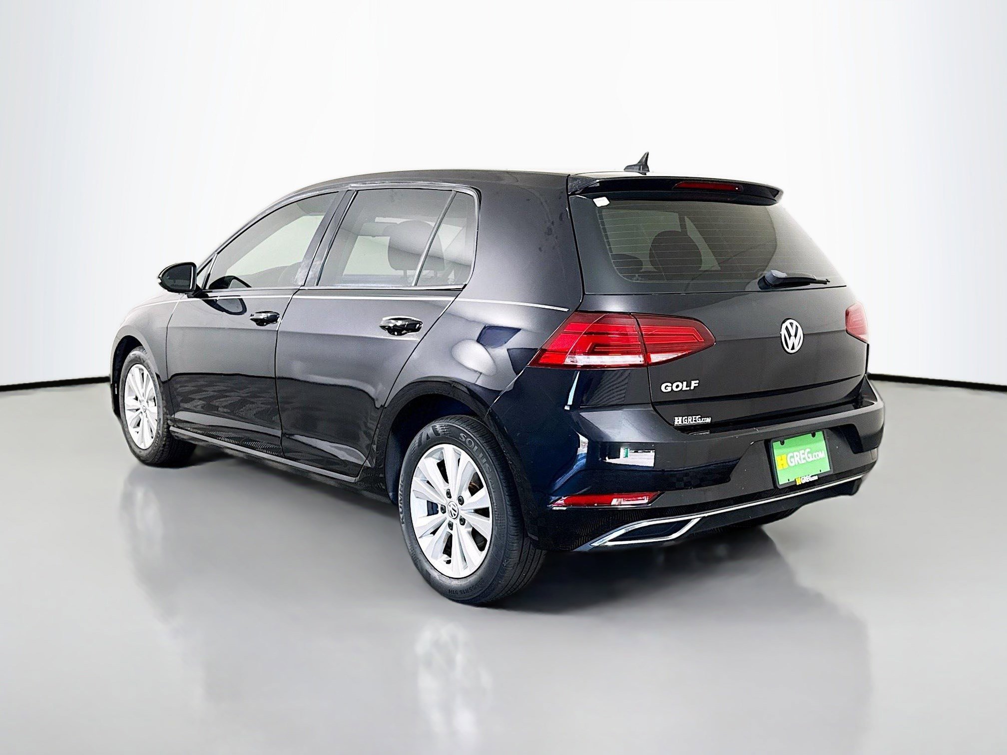 Used 2020 Volkswagen Golf 4-Door image 7