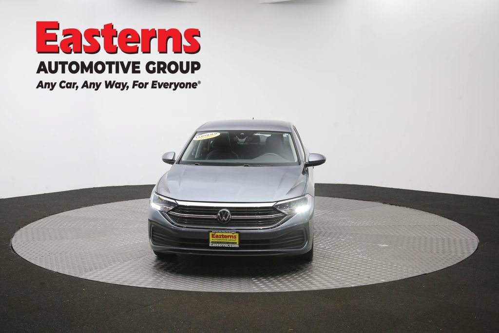 Used 2024 Volkswagen Jetta SE FWD image 47