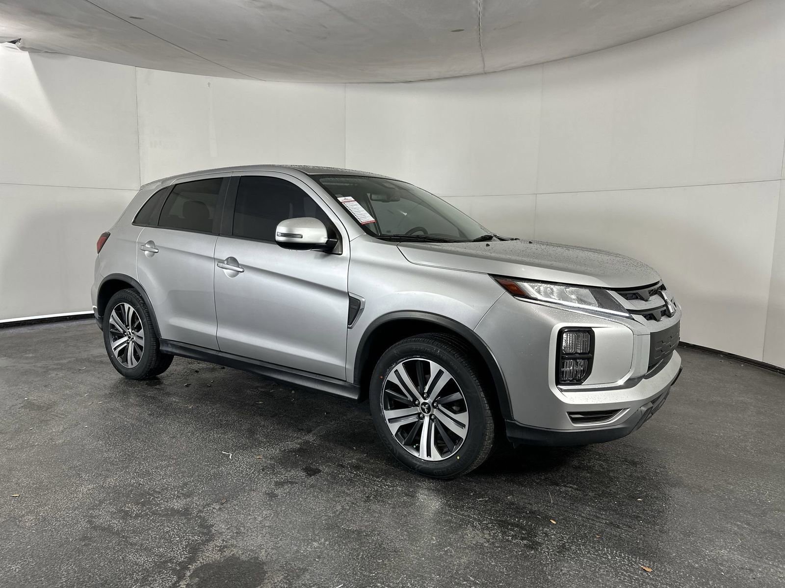 Used 2020 Mitsubishi Outlander Sport SE image 3