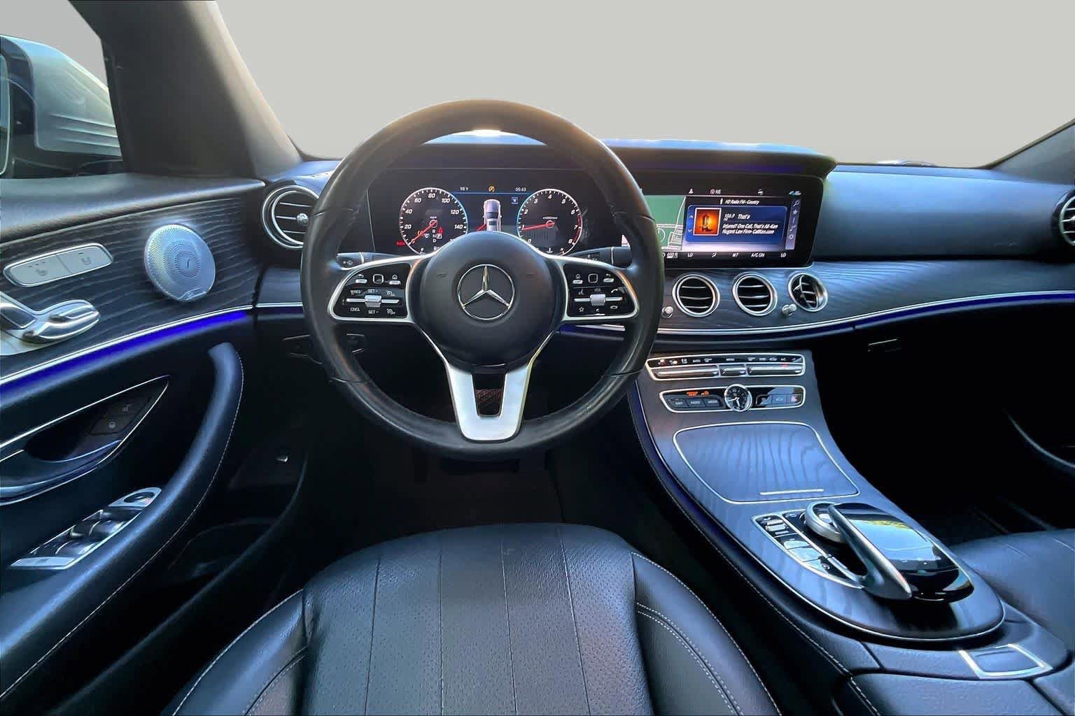 Used 2020 Mercedes-Benz E 350 4MATIC Sedan image 6