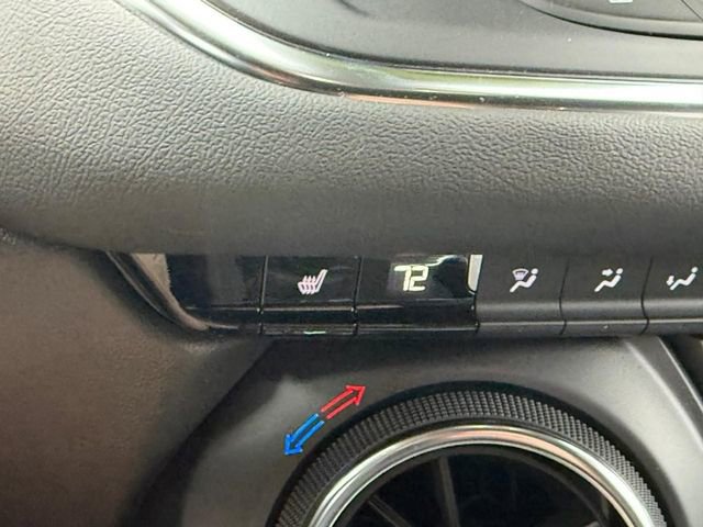 Used 2025 Chevrolet Blazer LT image 17