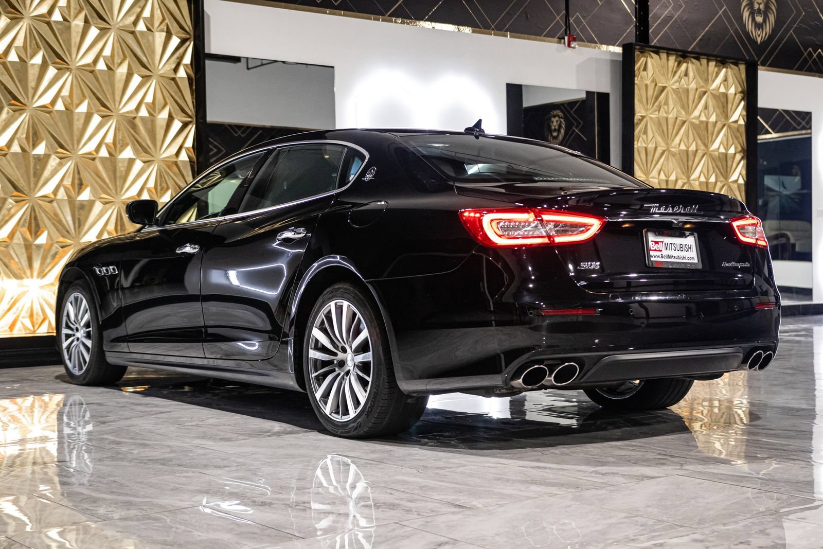 Used 2019 Maserati Quattroporte S Q4 AWD/4WD image 5