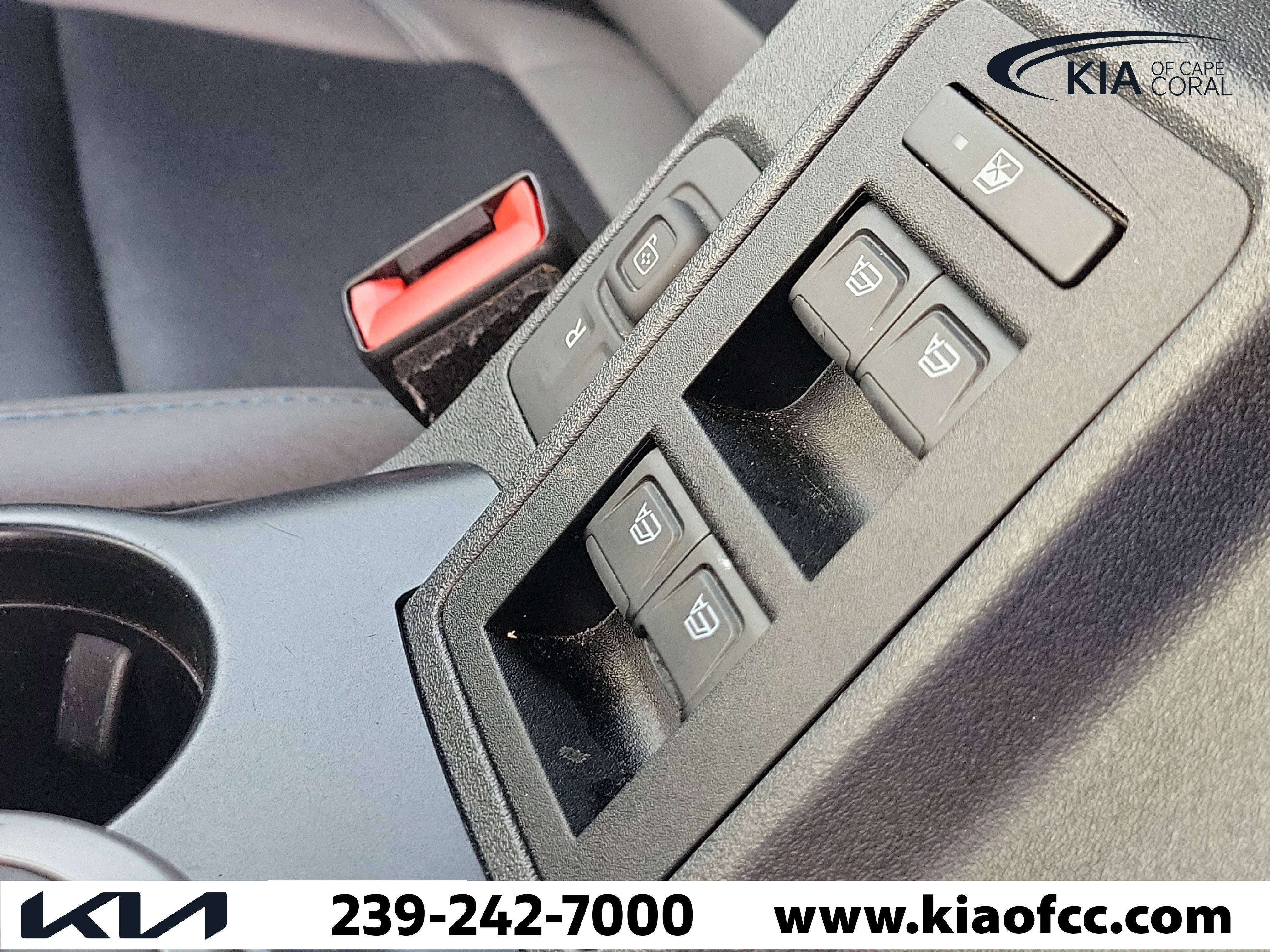 Used 2022 Ford Bronco Black Diamond AWD/4WD image 29