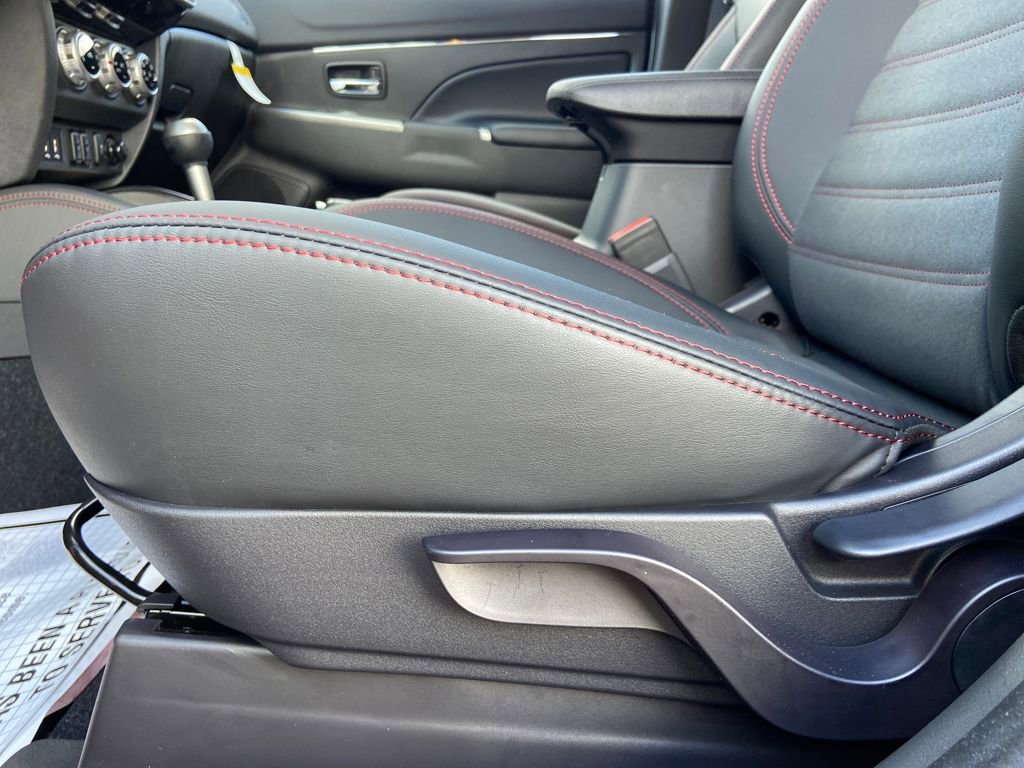 New 2026 Mitsubishi Outlander Sport SE image 12