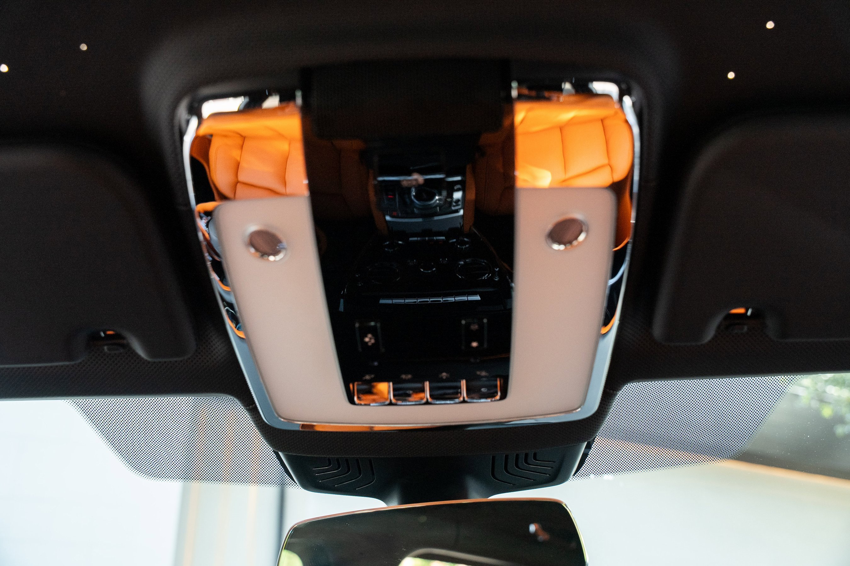 Used 2025 Rolls-Royce Cullinan image 30