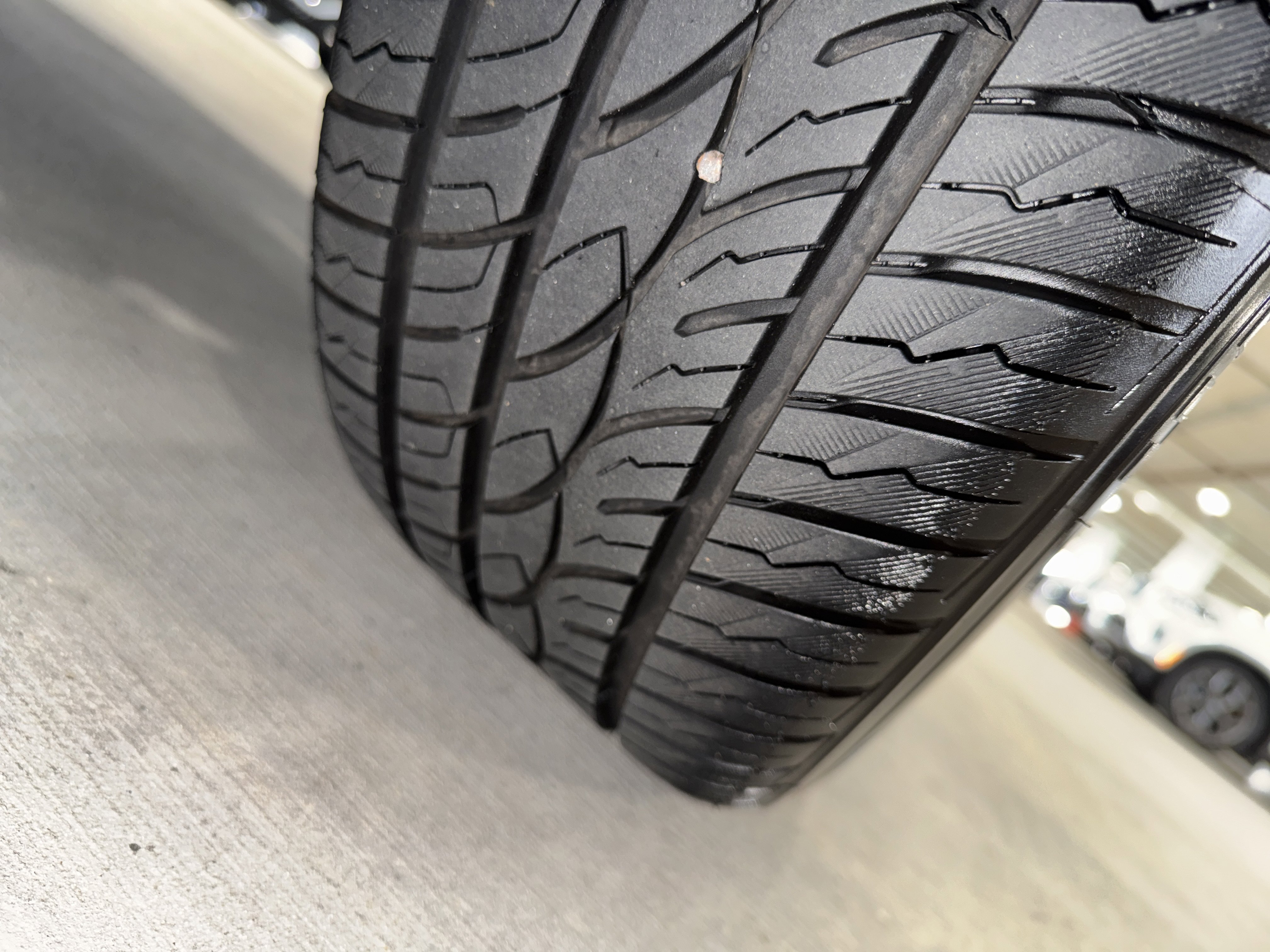 Used 2022 Volkswagen Tiguan SE image 38