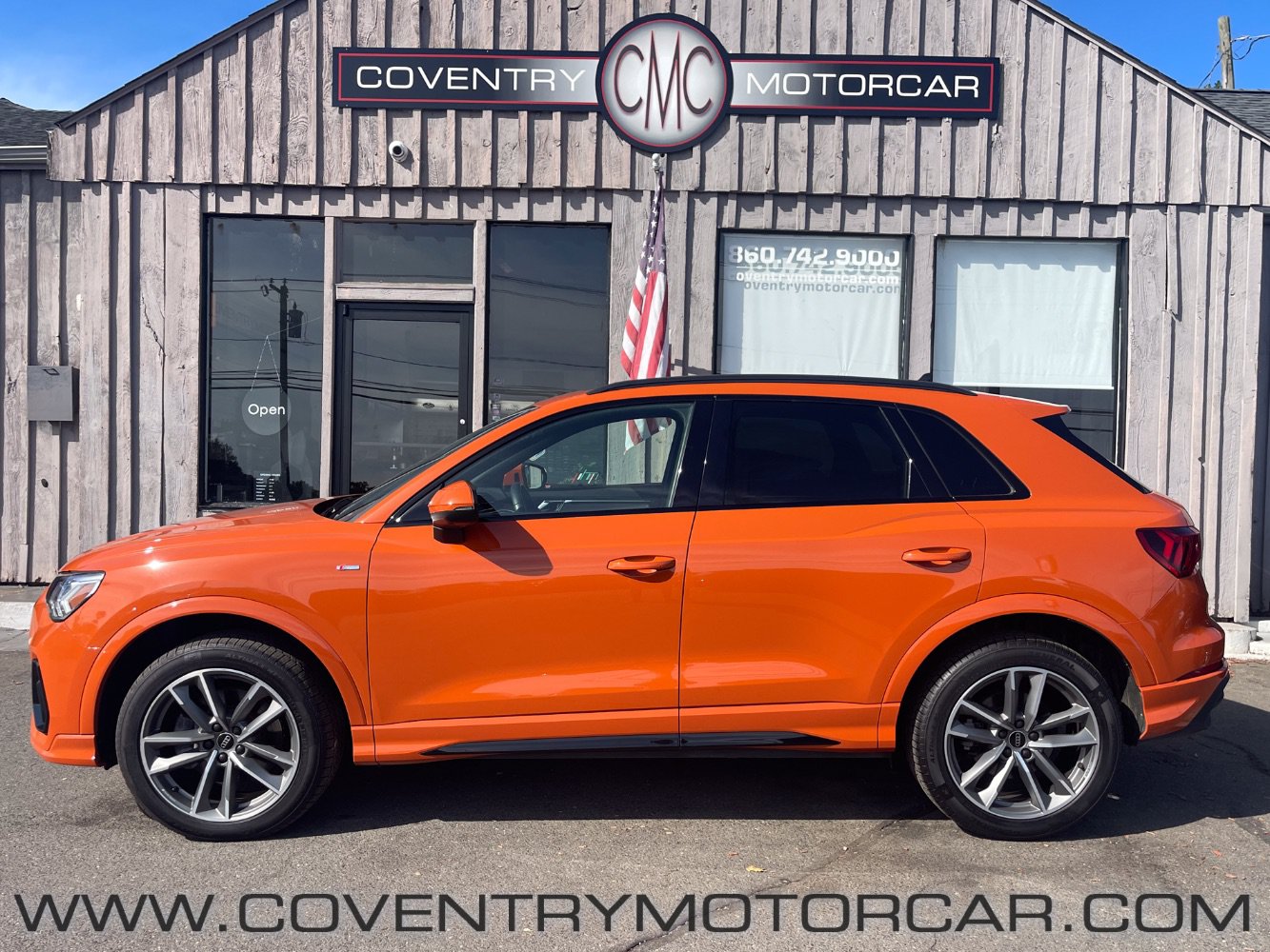 Used 2024 Audi Q3 2.0T Premium Plus w/ Premium Plus Package AWD/4WD image 1