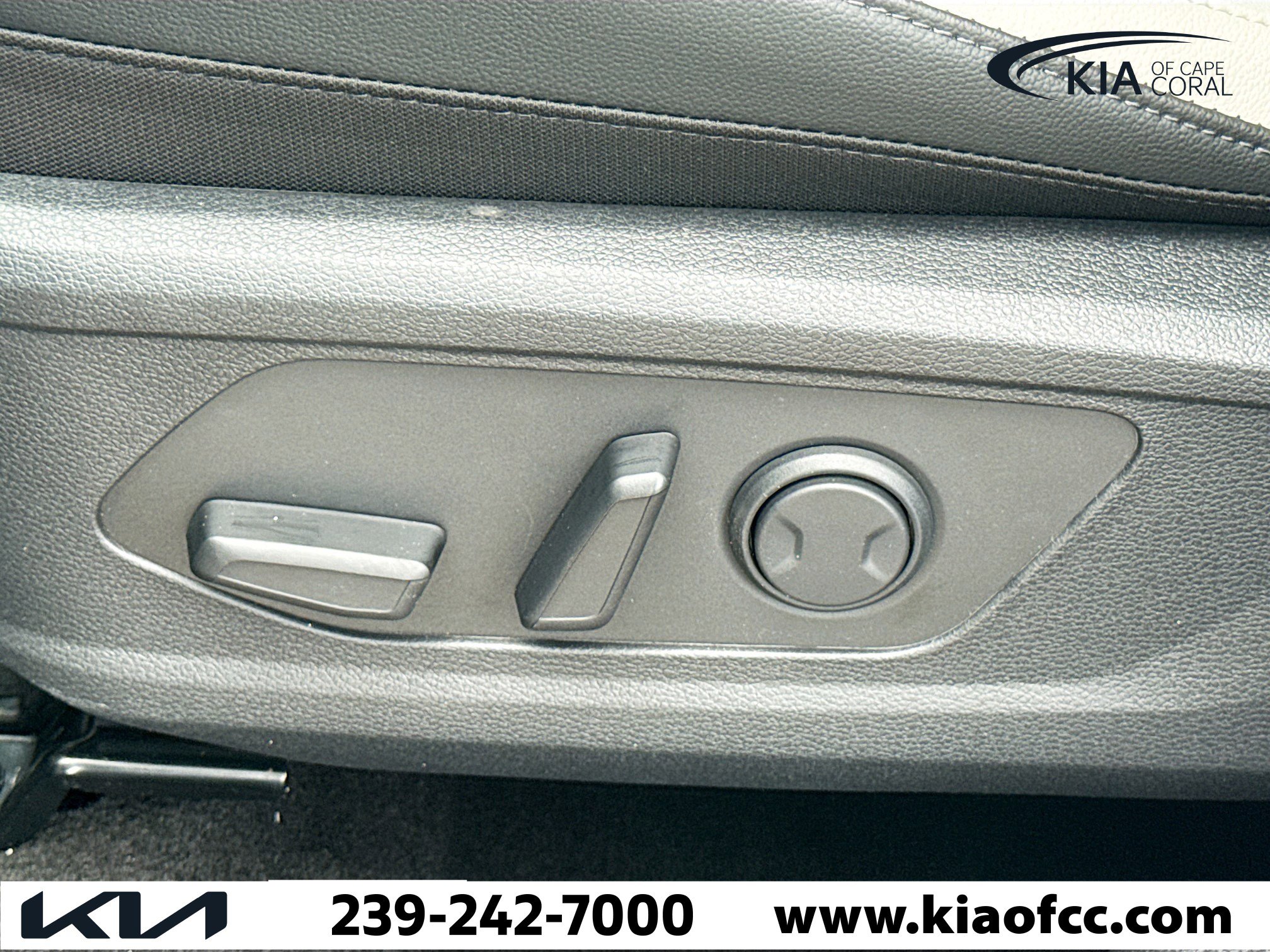 New 2026 Kia Sportage EX image 24