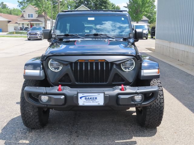 Used 2018 Jeep Wrangler Unlimited Sahara w/ Dual Top Group AWD/4WD image 11
