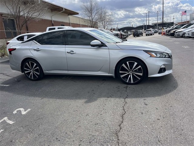 Used 2020 Nissan Altima 2.5 Platinum image 2