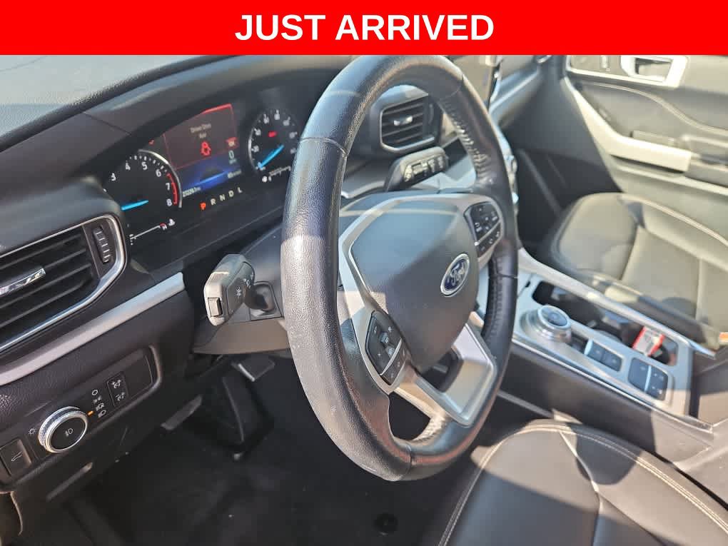 Used 2022 Ford Explorer XLT w/ Equipment Group 202A RWD image 10