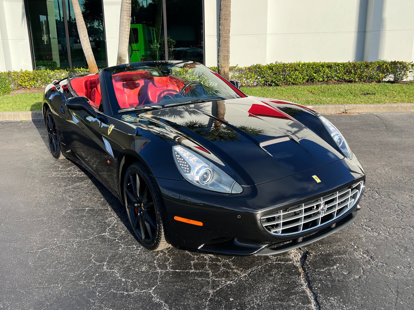 Used 2013 Ferrari California RWD image 20