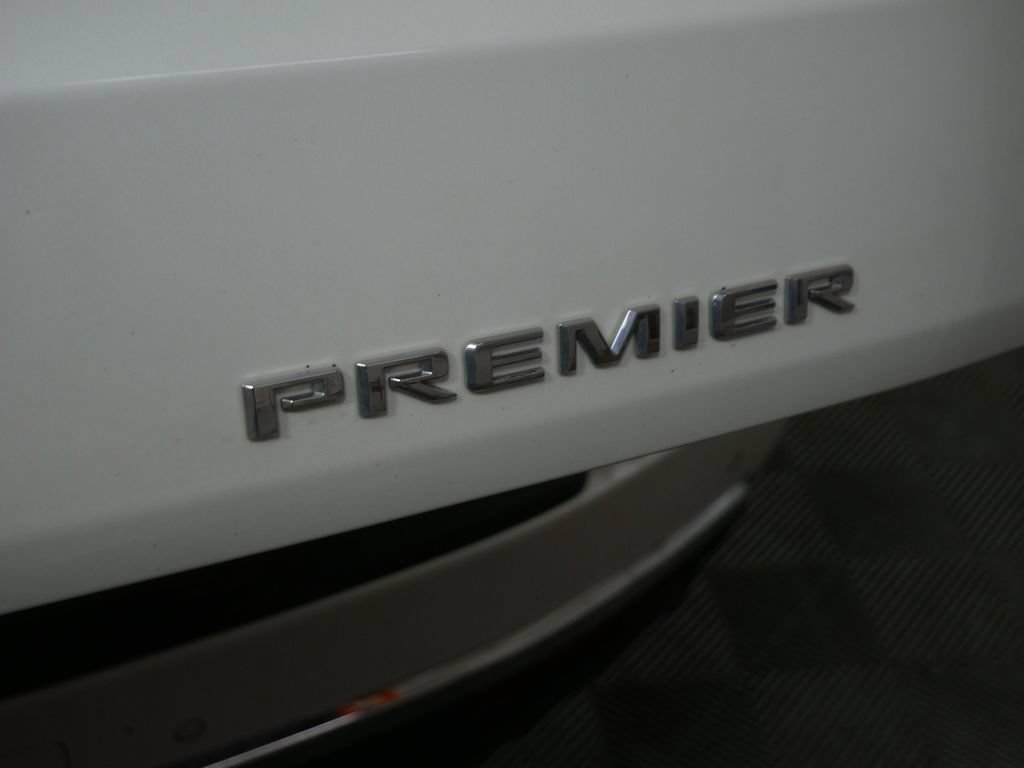 Used 2024 Chevrolet Tahoe Premier AWD/4WD image 6