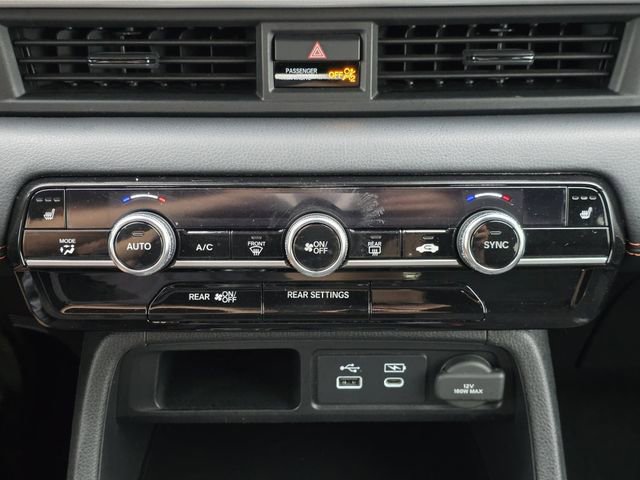 Used 2025 Honda Pilot Sport image 18