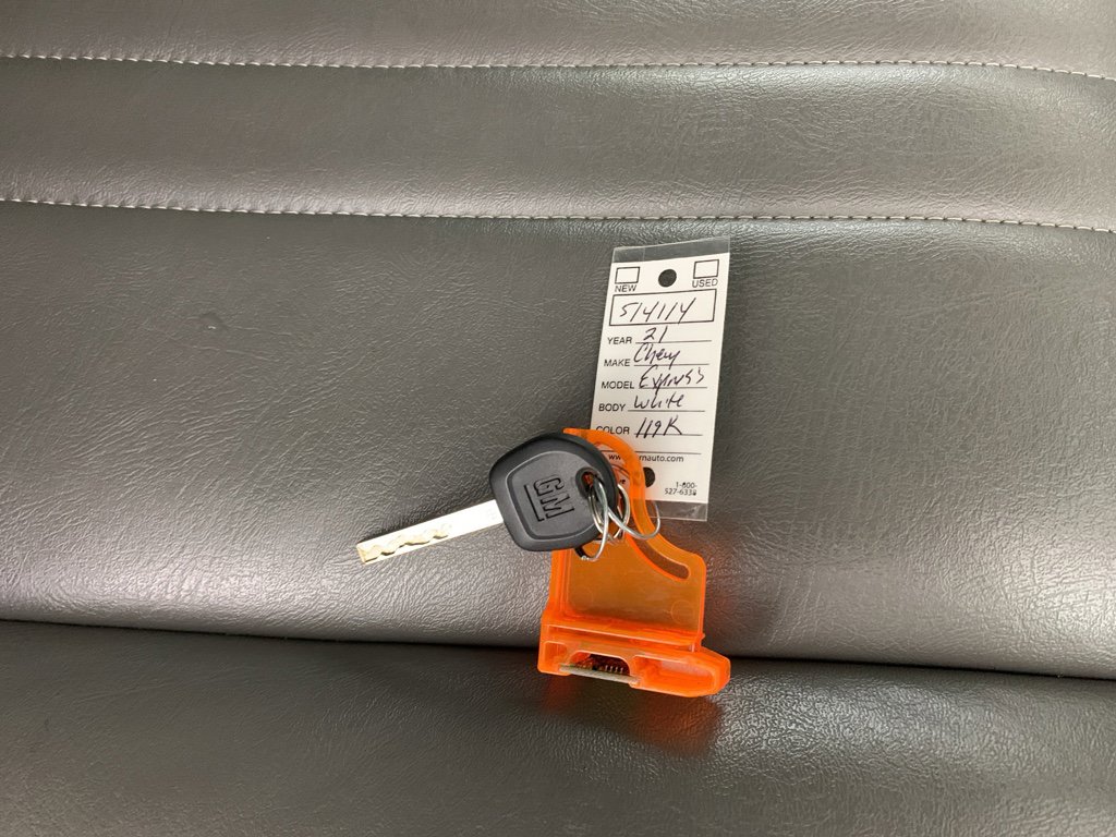 Used 2021 Chevrolet Express 2500 w/ Driver Convenience Package image 36