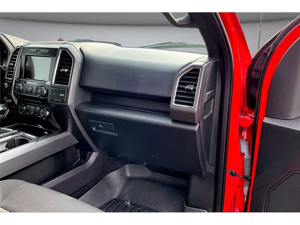 Used 2016 Ford F150 XLT w/ Equipment Group 302A Luxury image 17