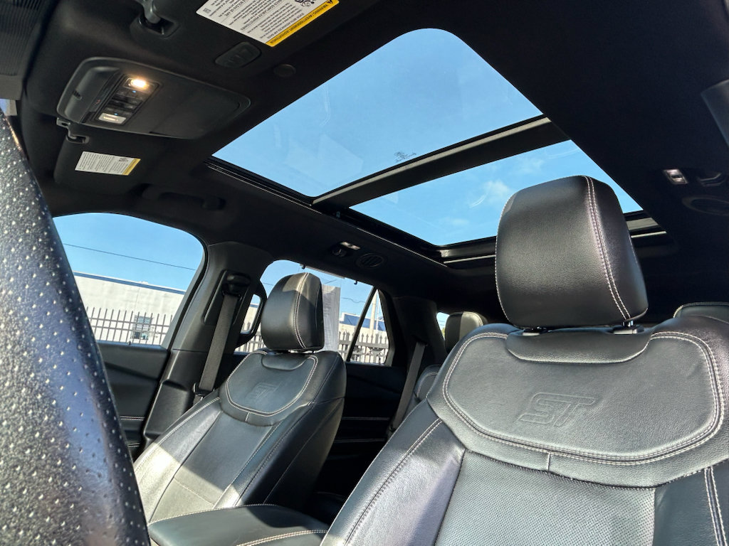 Used 2022 Ford Explorer ST w/ Equipment Group 401A AWD/4WD image 30