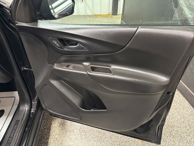 Used 2021 Chevrolet Equinox LT image 24