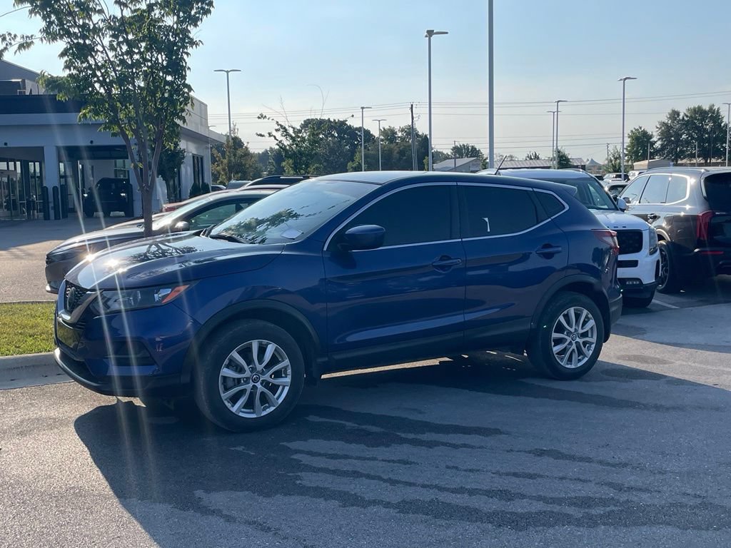 Used 2022 Nissan Rogue Sport S FWD image 4