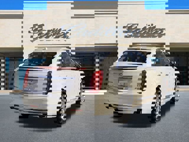 Used 2013 Cadillac XTS Premium image 3