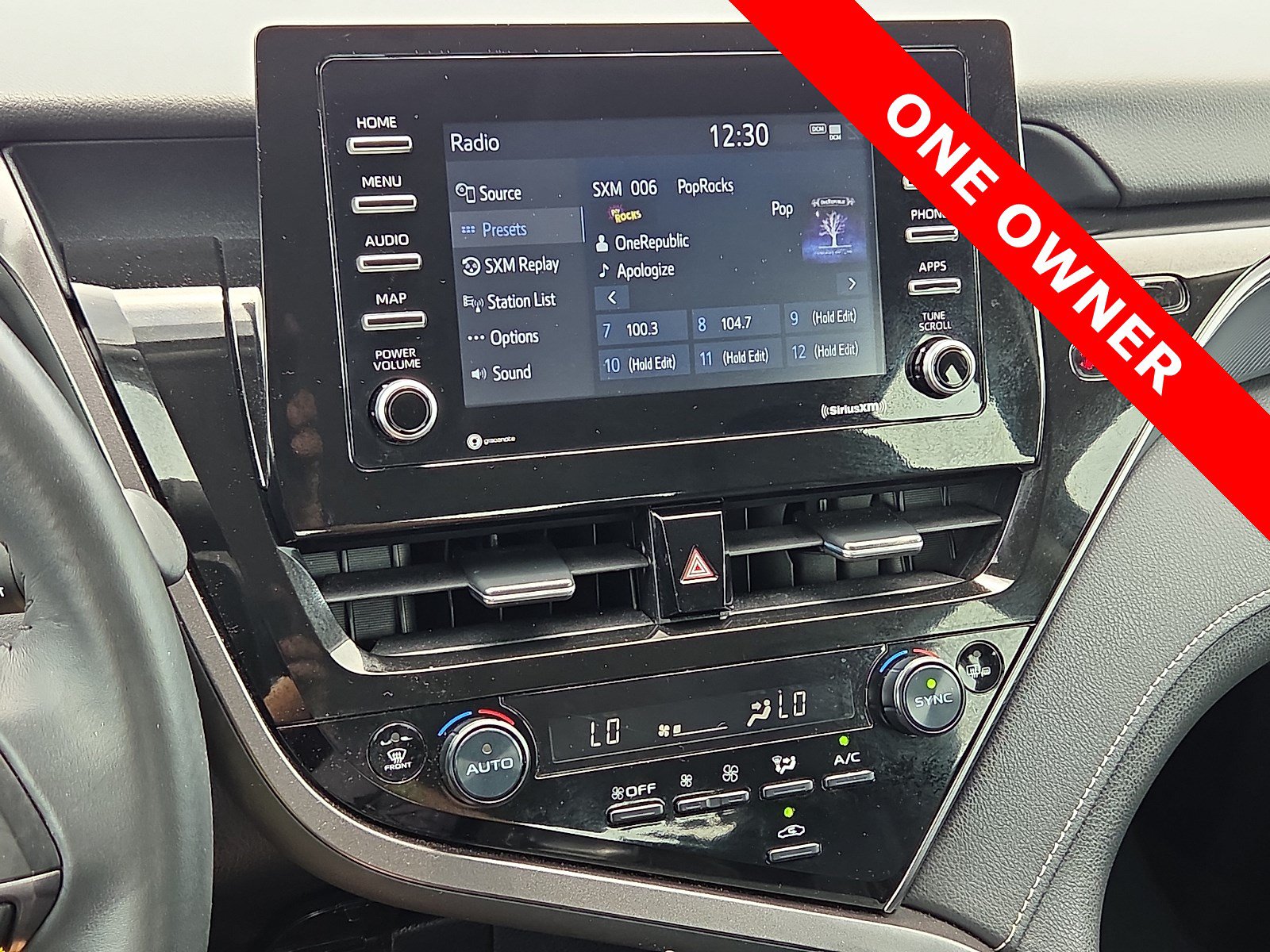 Used 2024 Toyota Camry SE FWD image 16