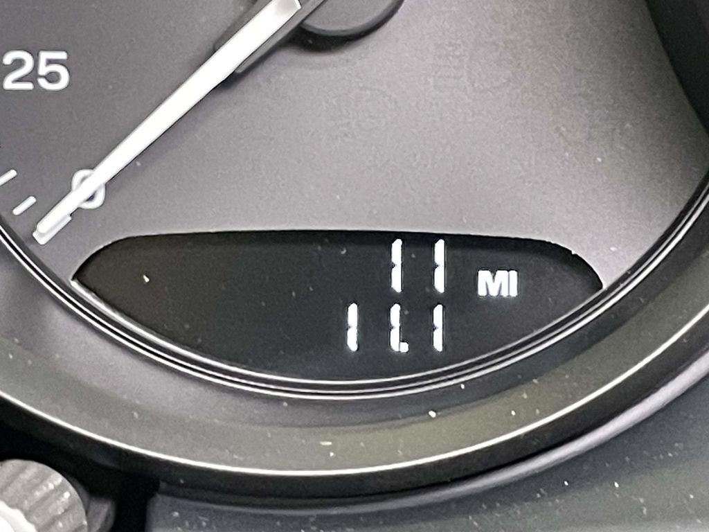 New 2026 Porsche Macan AWD/4WD image 47