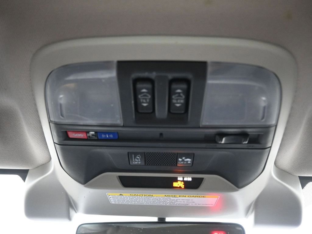 Used 2022 Subaru Crosstrek 2.5i Sport w/ Moonroof Package AWD/4WD image 27